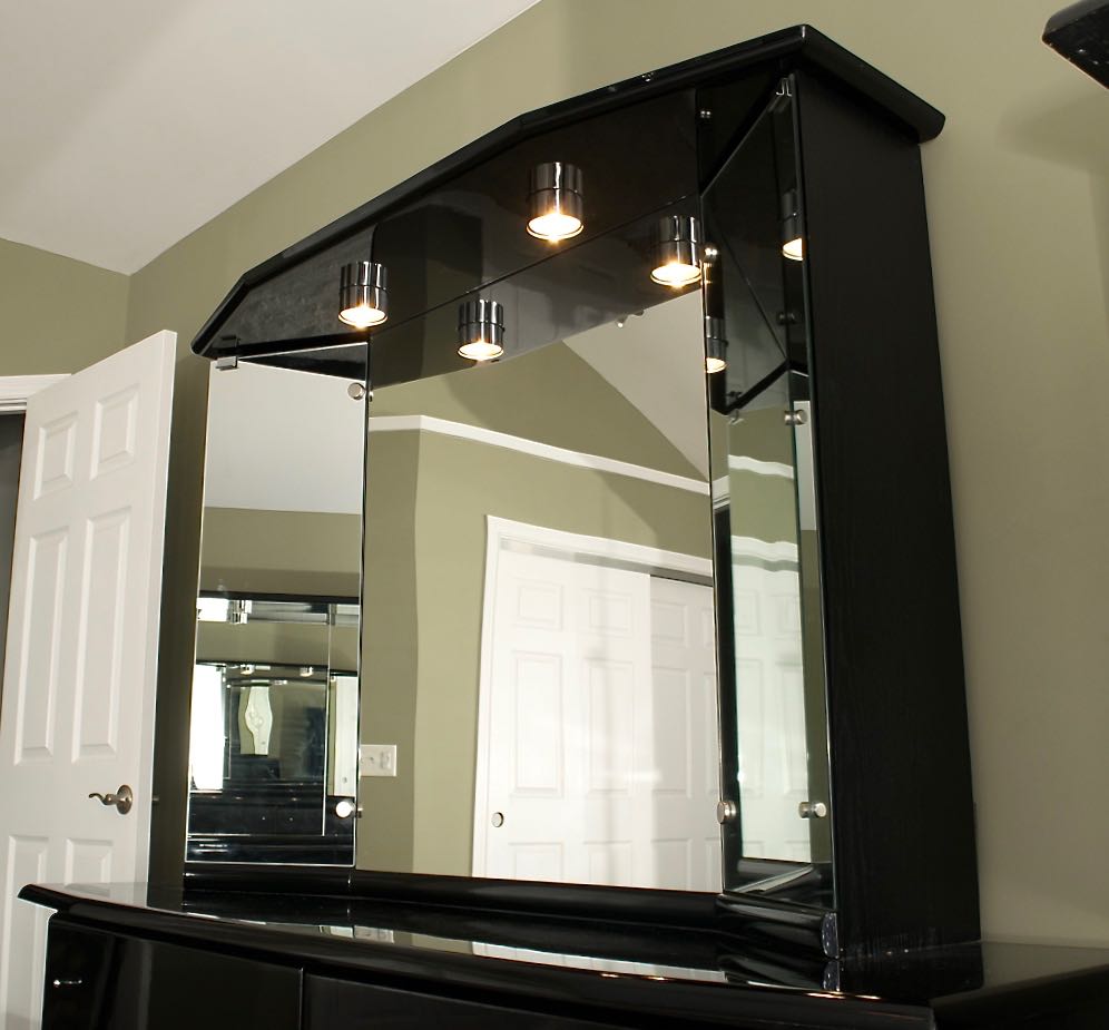 Millenium Black Lacquer Dresser with Mirror EBTH